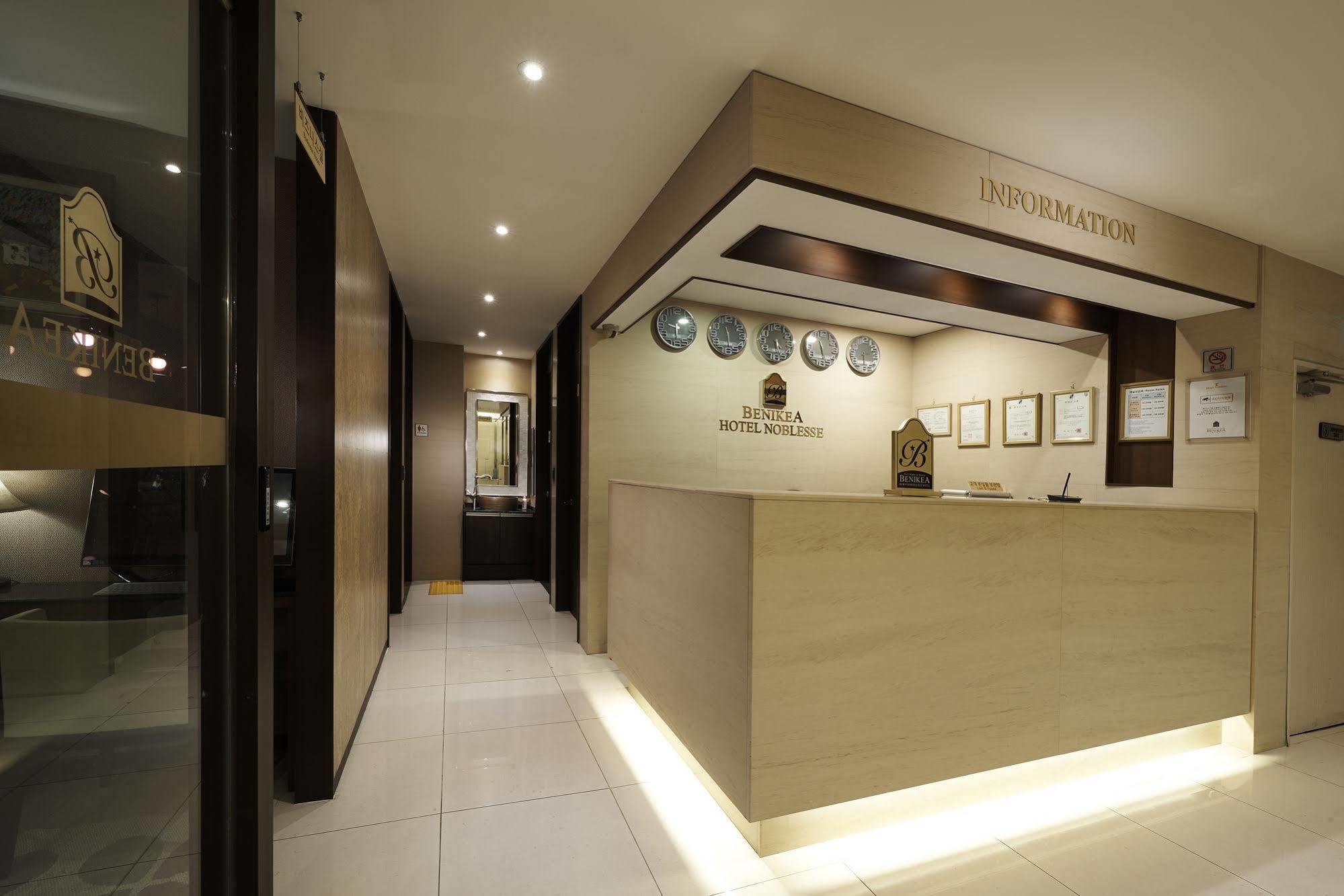 Hotel Noblesse, Yeoksam Сеул Экстерьер фото