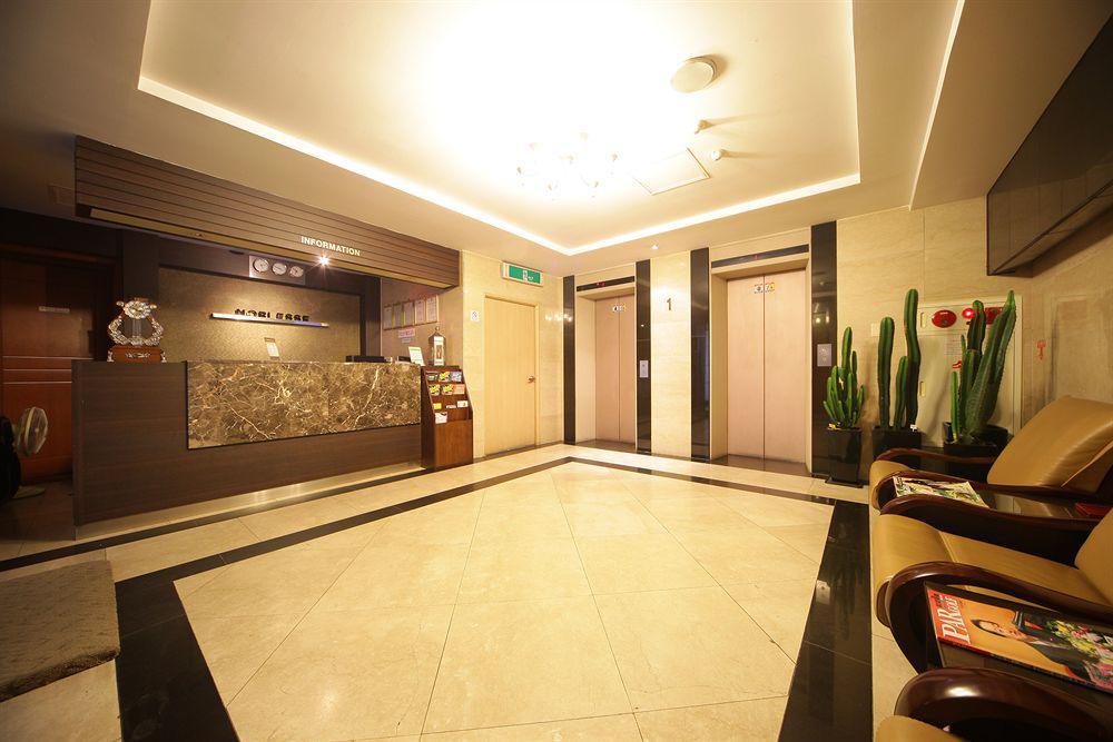 Hotel Noblesse, Yeoksam Сеул Экстерьер фото